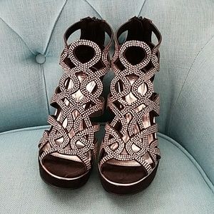 Gorgeous Sparkling Rhinestone Caged Wedges